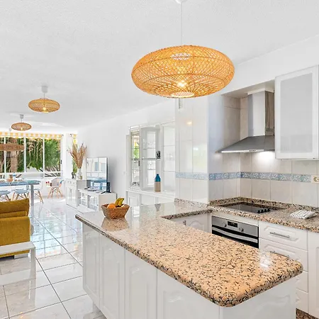 Ocean Garden * 卡亚俄萨尔瓦赫